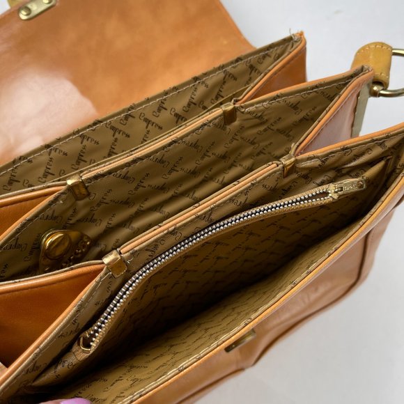 Vintage 1960s Empress Shoulder Handbag, Multiple Interior Dividers, Tan - Picture 10 of 14